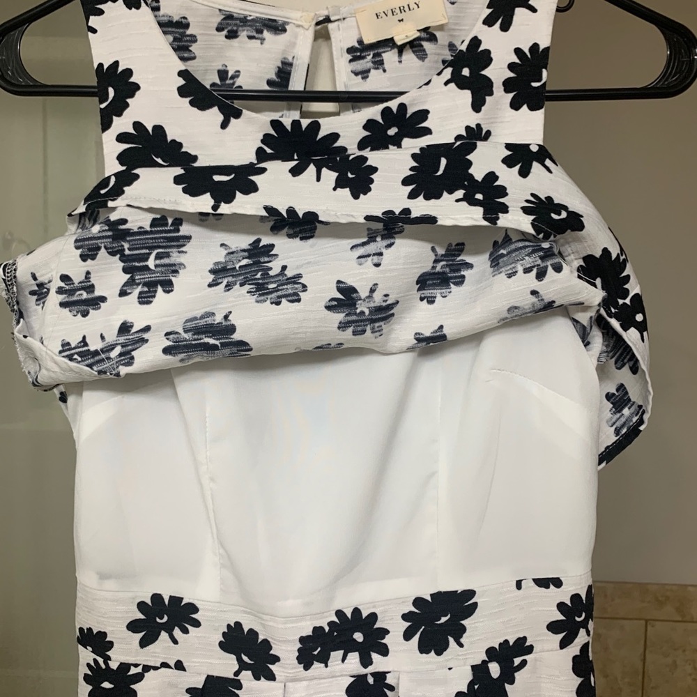 Everly Dress - Picture 11 of 11
